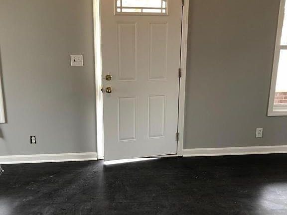 3rd image of 23 Maidie Ln