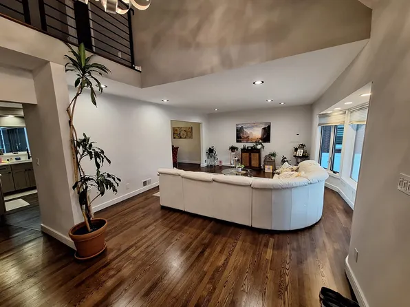 447 Beach 140th Street image 3 of 18