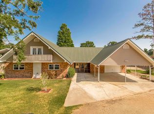 31424 Barbara Dr, Springfield, LA 70462