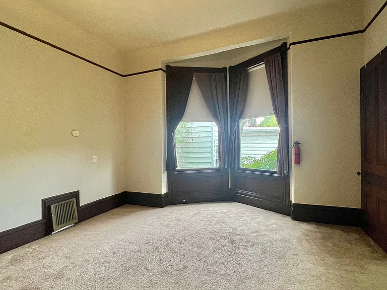 placement-1423Central — Photo 6