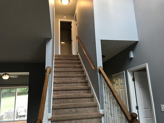 2nd image of 933 E Clover Dr