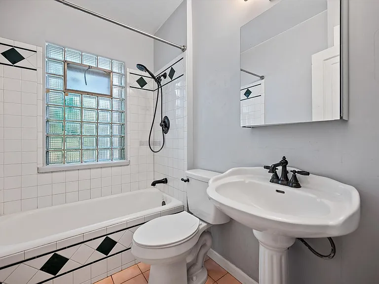 1644 S Grant St — Photo 16