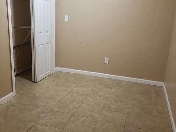 3rd image of 9228 195th Pl #Basement