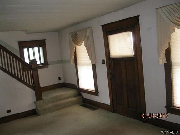 5th image of 1618 William St