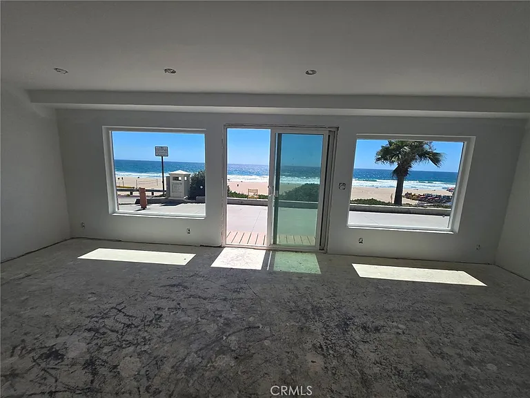 3600 The Strand #A — Photo 9