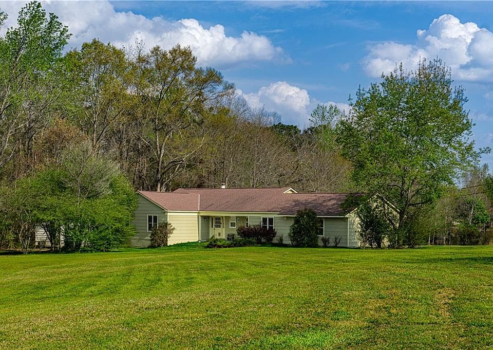 1st image of 5 Overlook Dr