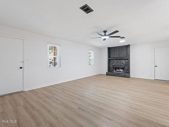 5th image of 4310 Woodvalley Place
