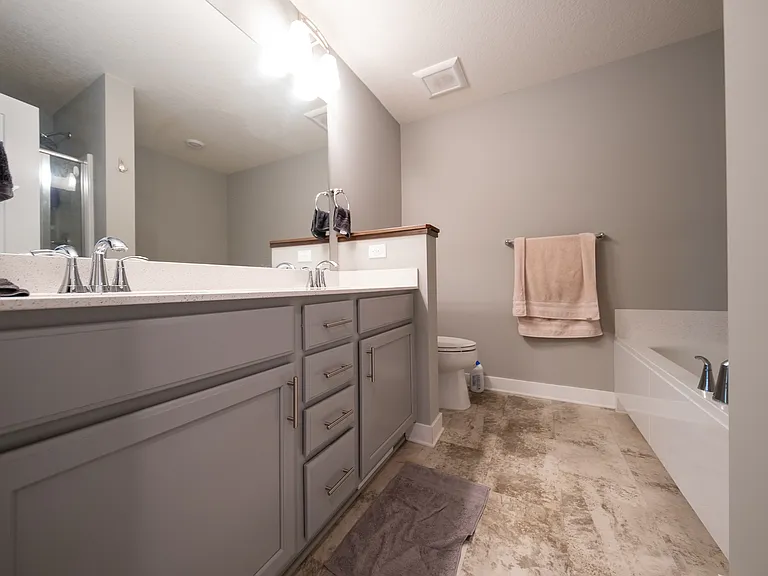 575 Locke Pointe Dr NE — Photo 13