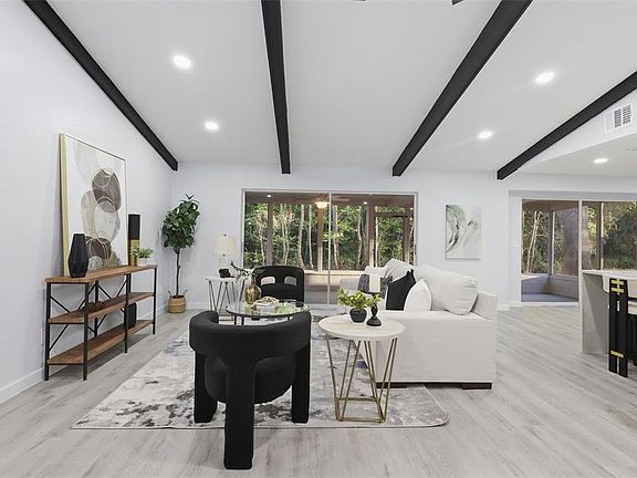 5th image of 300 E SWEETWATER CREEK DRIVE