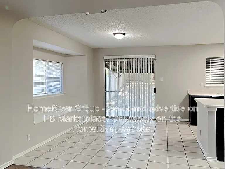 10455 Alpine Vlg — Photo 4