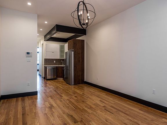 2nd image of 302 Stanhope St #1FRKA