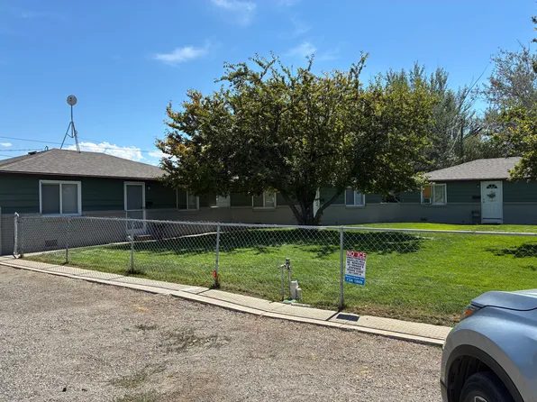 1816 Elizabeth Blvd APT 2, Twin Falls, ID 83301