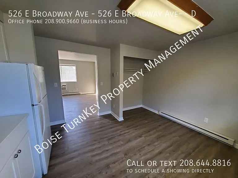 526 Broadway Ave #D — Photo 7