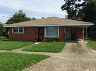 2125 Daniels Rd, Gretna, LA 70056