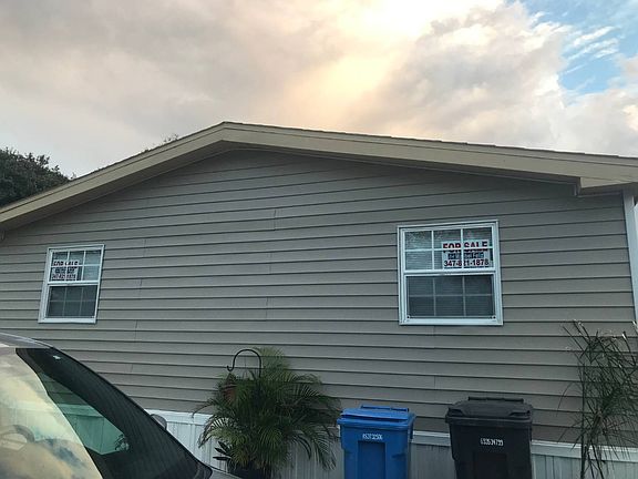 2nd image of 9633 Oaks St