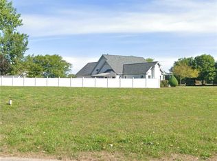 5481 Pinecrest Dr #23, Lockport, NY 14094