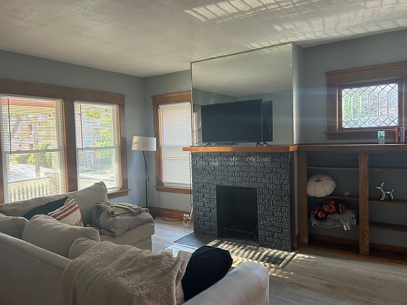 2nd image of 1257 Cove Ave #1