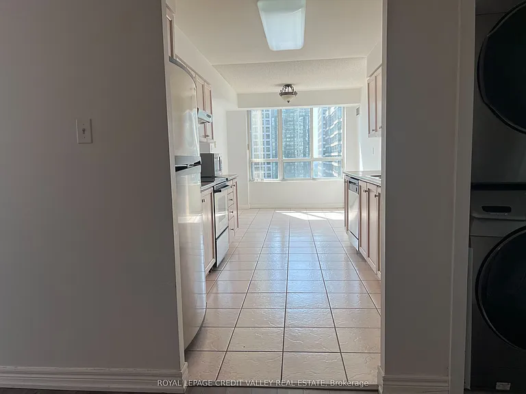 156 Enfield Pl #2205 — Photo 8