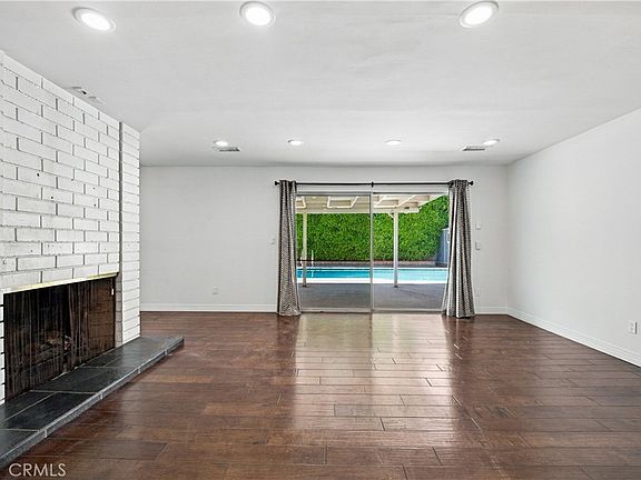 5th image of 9713 Geyser Ave