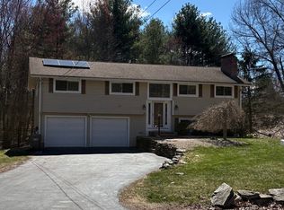 202 Brewer St, Northborough, MA 01532