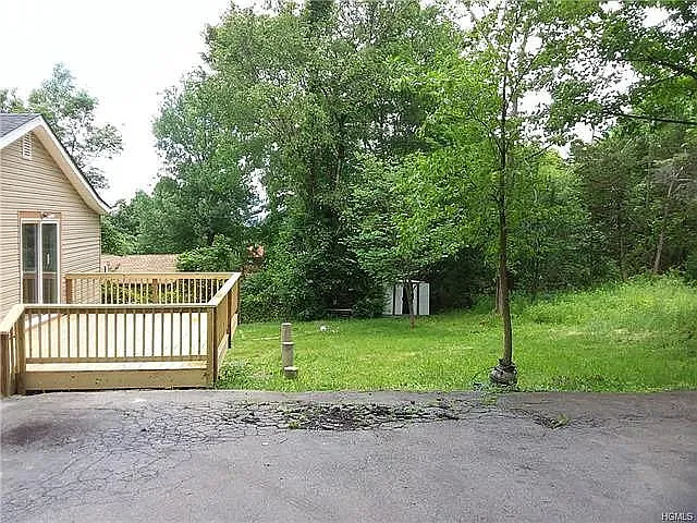 2 Crestwood Trl — Photo 13