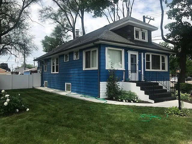 110 S 20th Ave photo 1
