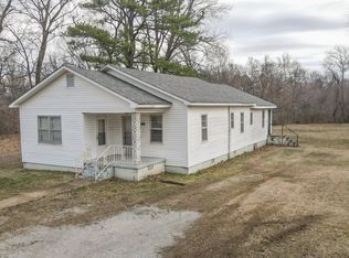 207 W Peach St, Martin, TN 38237