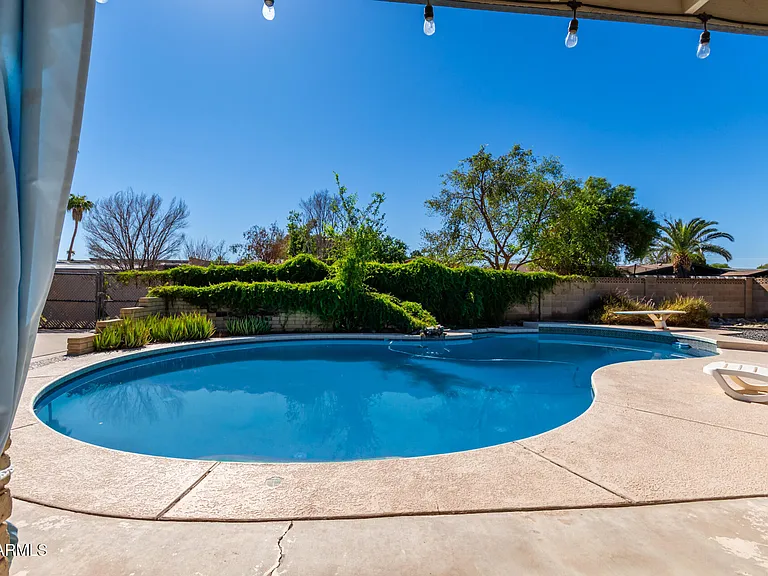 2311 W Del Oro Cir — Photo 1