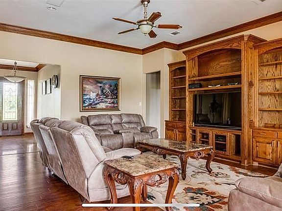 5th image of 9 Taber Ln