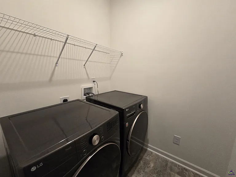 103 Ike Ct — Photo 11