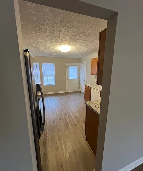 54 Oak Park Dr #54 — Photo 4