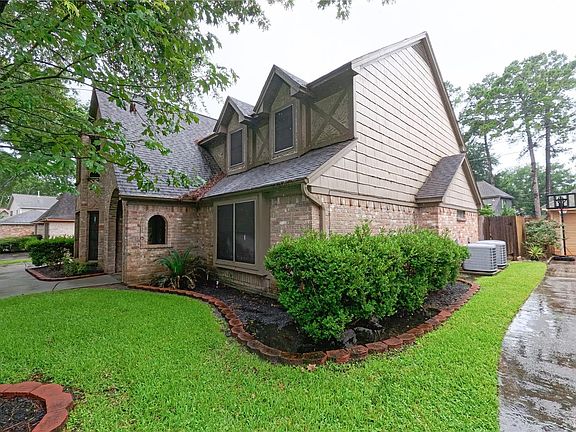 2nd image of 14615 Oak Bluff Ct
