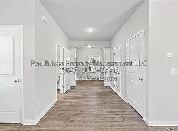 3rd image of 4433 Cecilia Ln