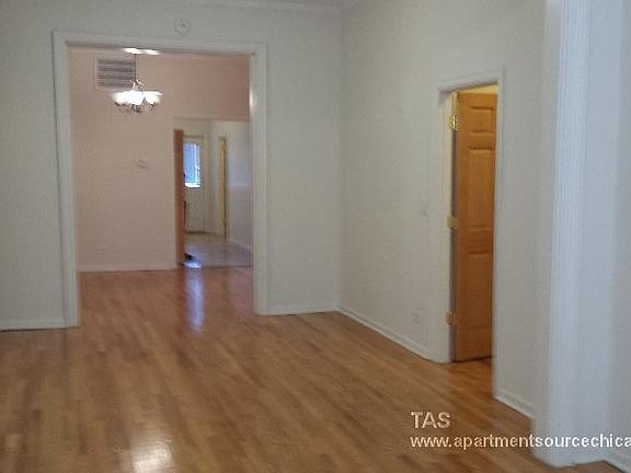 4th image of 1502 N Rockwell St APT 2