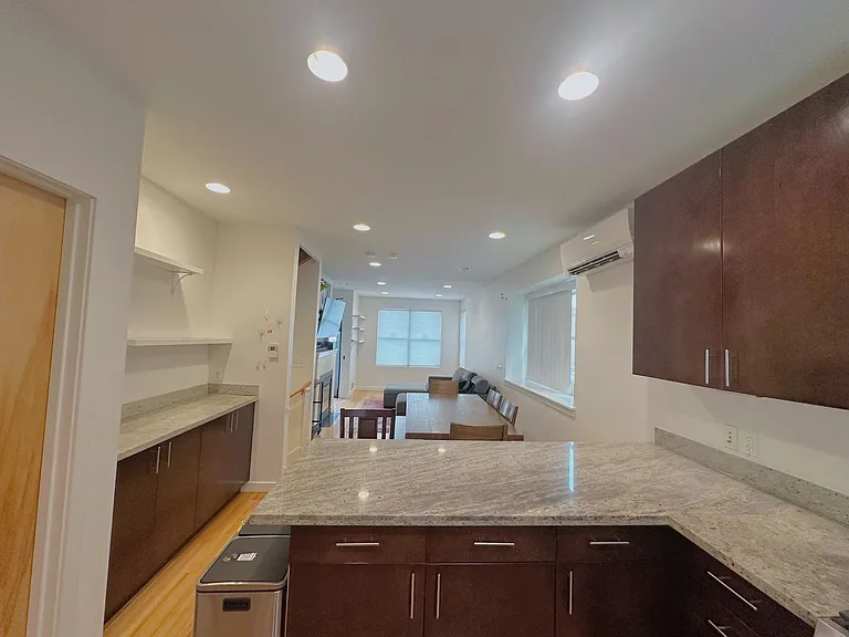 3817 S Angeline St — Photo 40