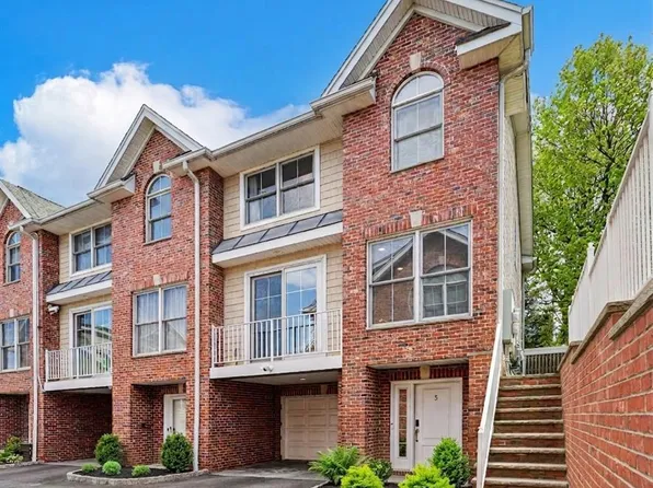 422 Hillside Ave APT 5, Palisades Park, NJ 07650