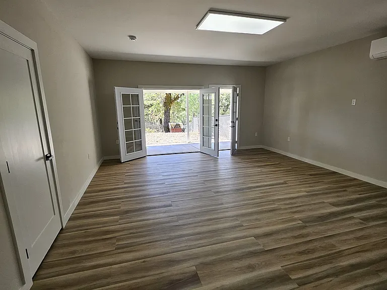 1159 Swanson Ln #A — Photo 2