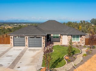 4866 Sierra Ct, Anderson, CA 96007