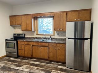 201 Fremont Ave N, Lake Preston, SD 57249