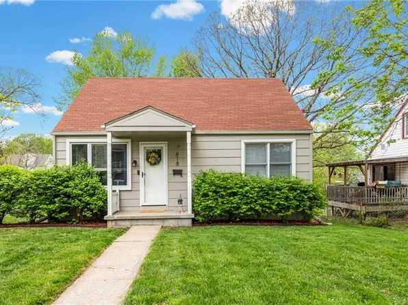 618 Dixie St, Liberty, MO 64068