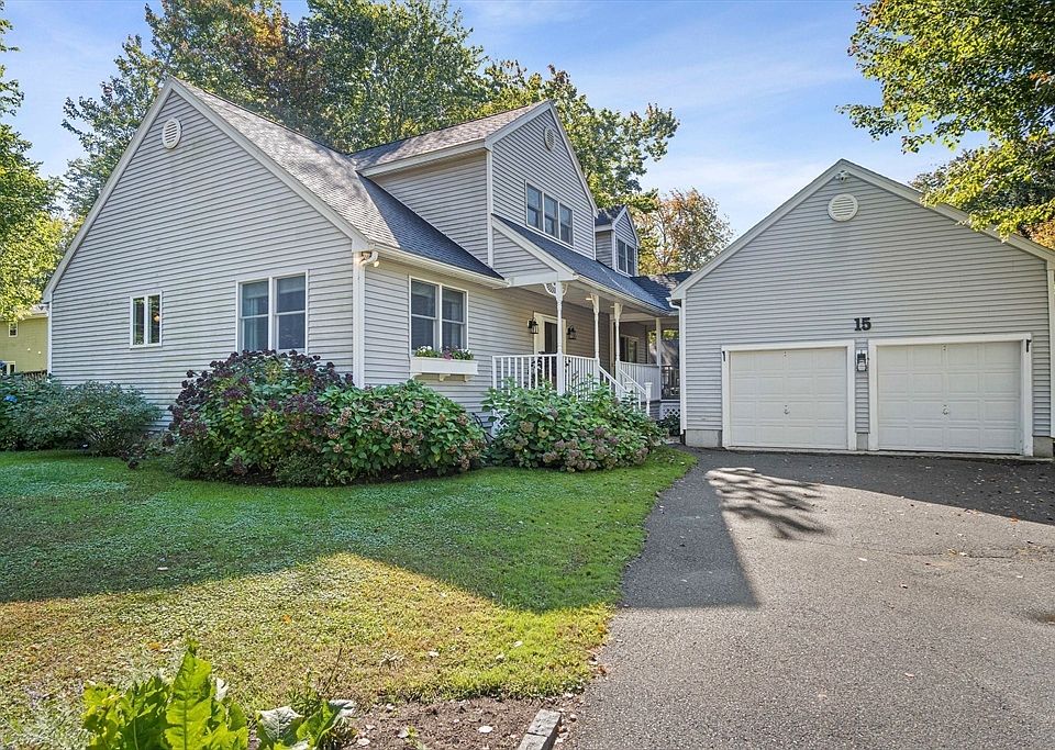 1st image of 15 Silver Birch Ln