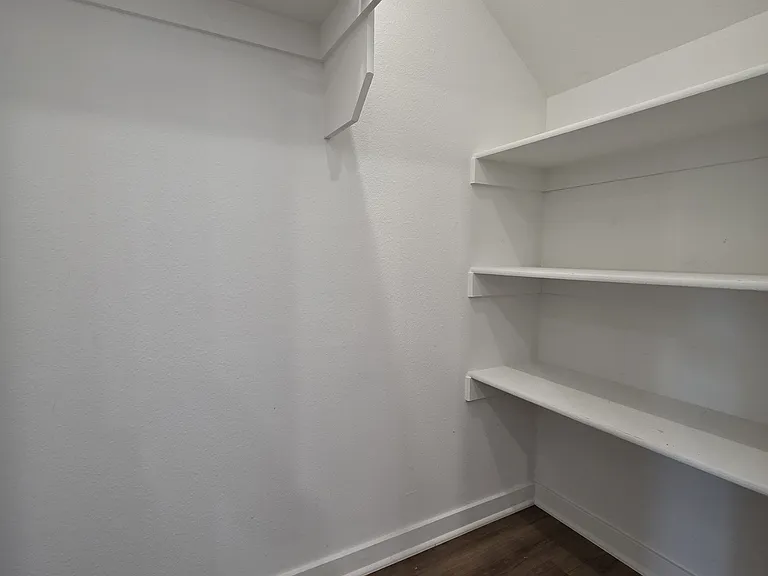 826 N Crater Ave #2 — Photo 11