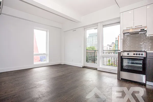 Rented by EXR | media 13