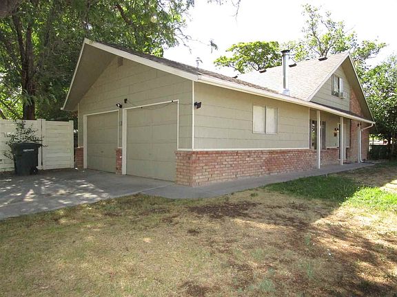4th image of 818 Jamaica Dr