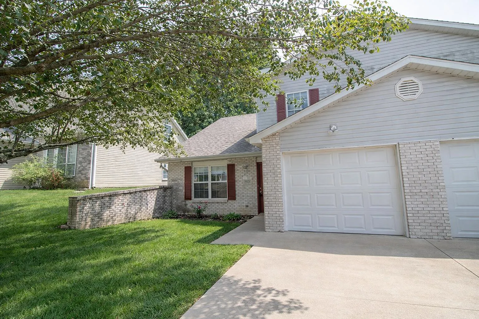 4 bed, 2.0 bath, 1528 sqft, $1,550 — Photo 1