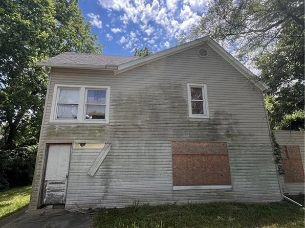 7427 Riverview Ave, Kansas City, KS 66112