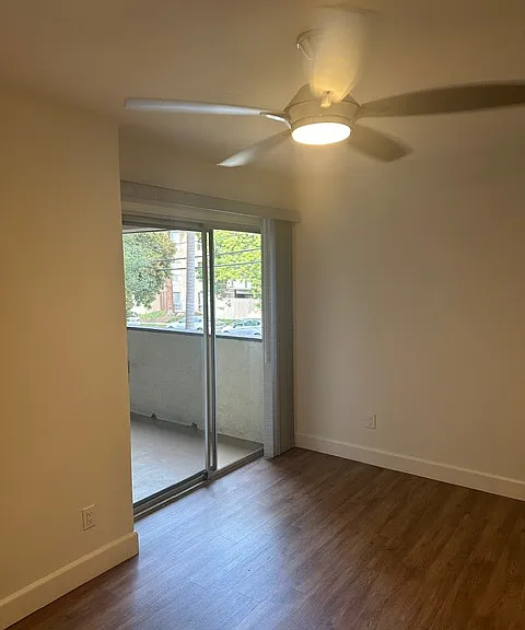 San Bonito Apts — Photo 22