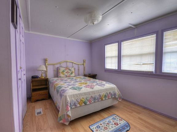 5th image of 708 Margaret Dr