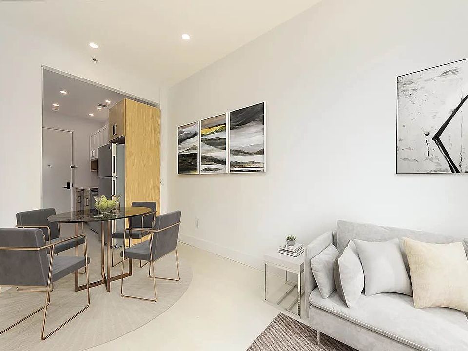 2nd image of 1038 Jefferson Ave #4B