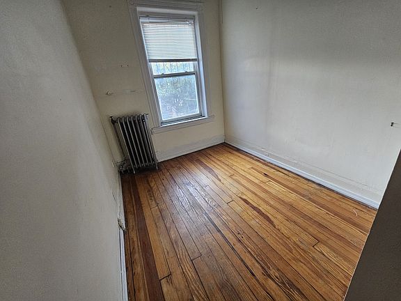 5th image of 3432 38th St #2